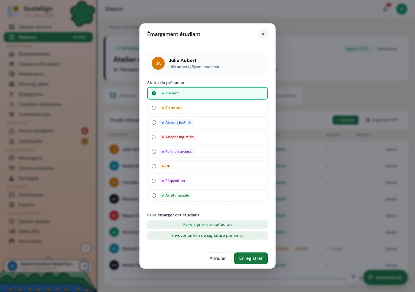 feuille d'émargement ouverte, liste des étudiants avec les badges de statut (Présent, En retard, Absent…) et le sélecteur de statut déployé.
