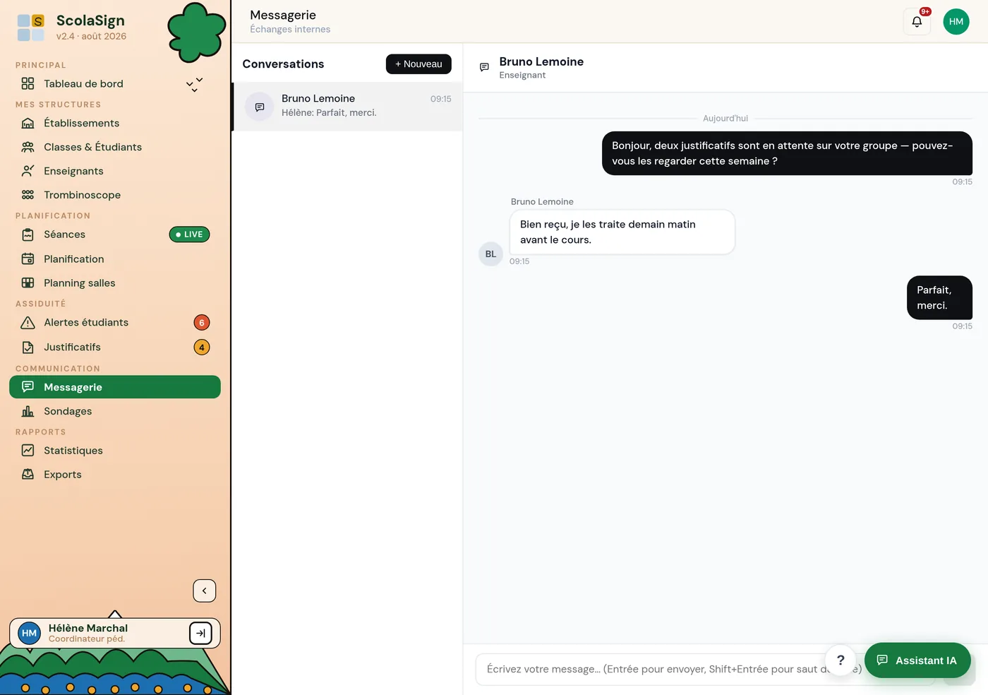 le menu Messagerie avec une conversation ouverte et l'enregistrement d'un message vocal.